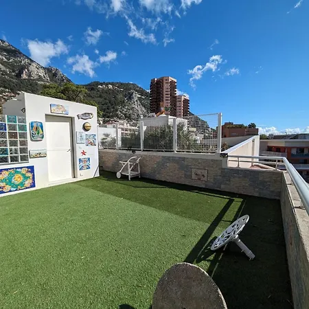 Roof Garden Seaview, Bnbrickeys アパート *